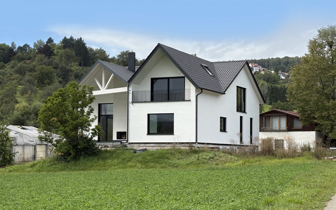 Neues Massivholzhaus im Bau